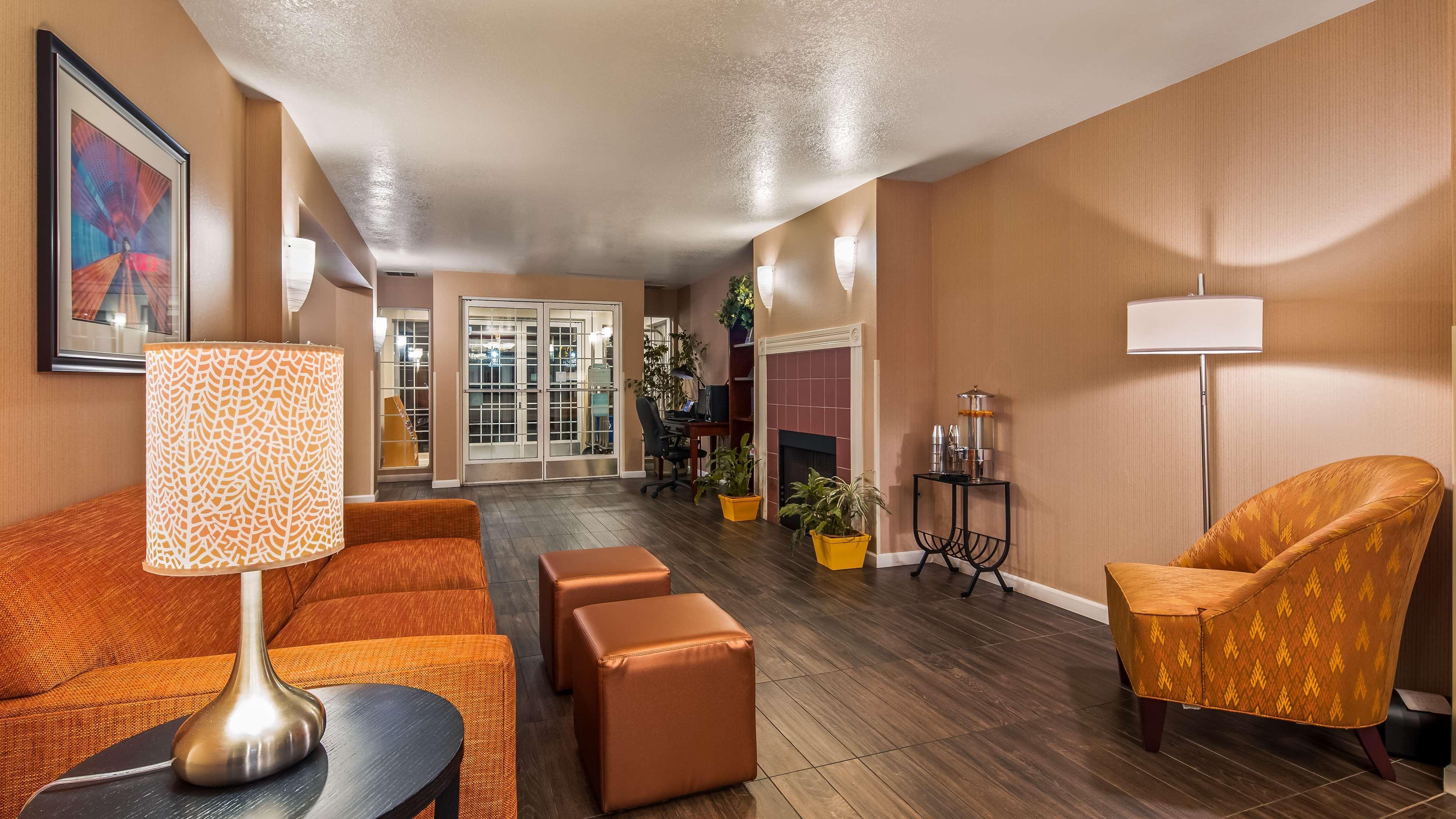 Hotel Western Luxury 3*