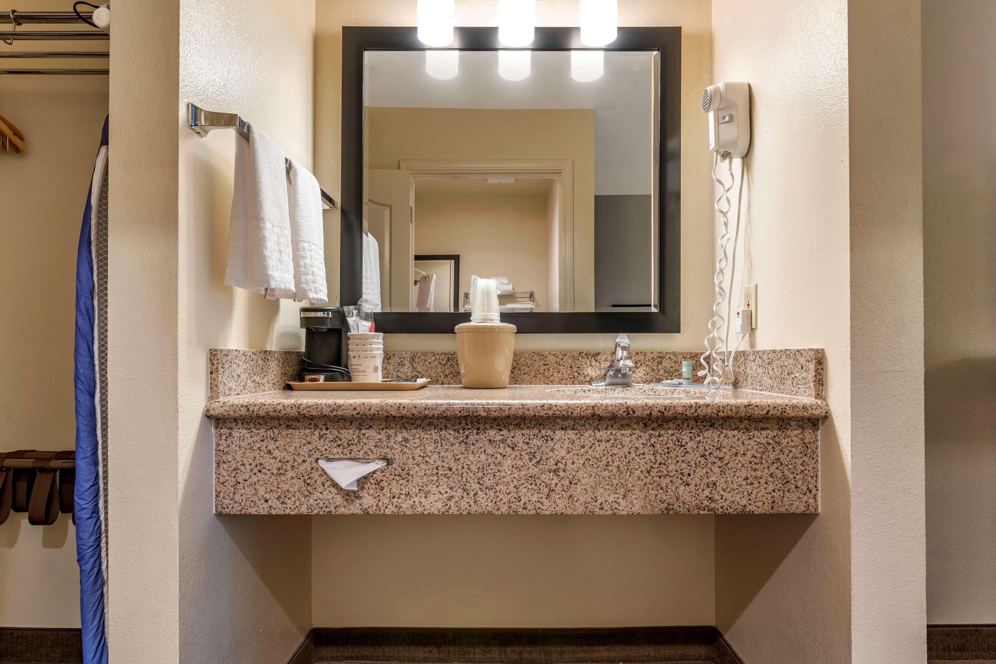 Western Luxury 3*