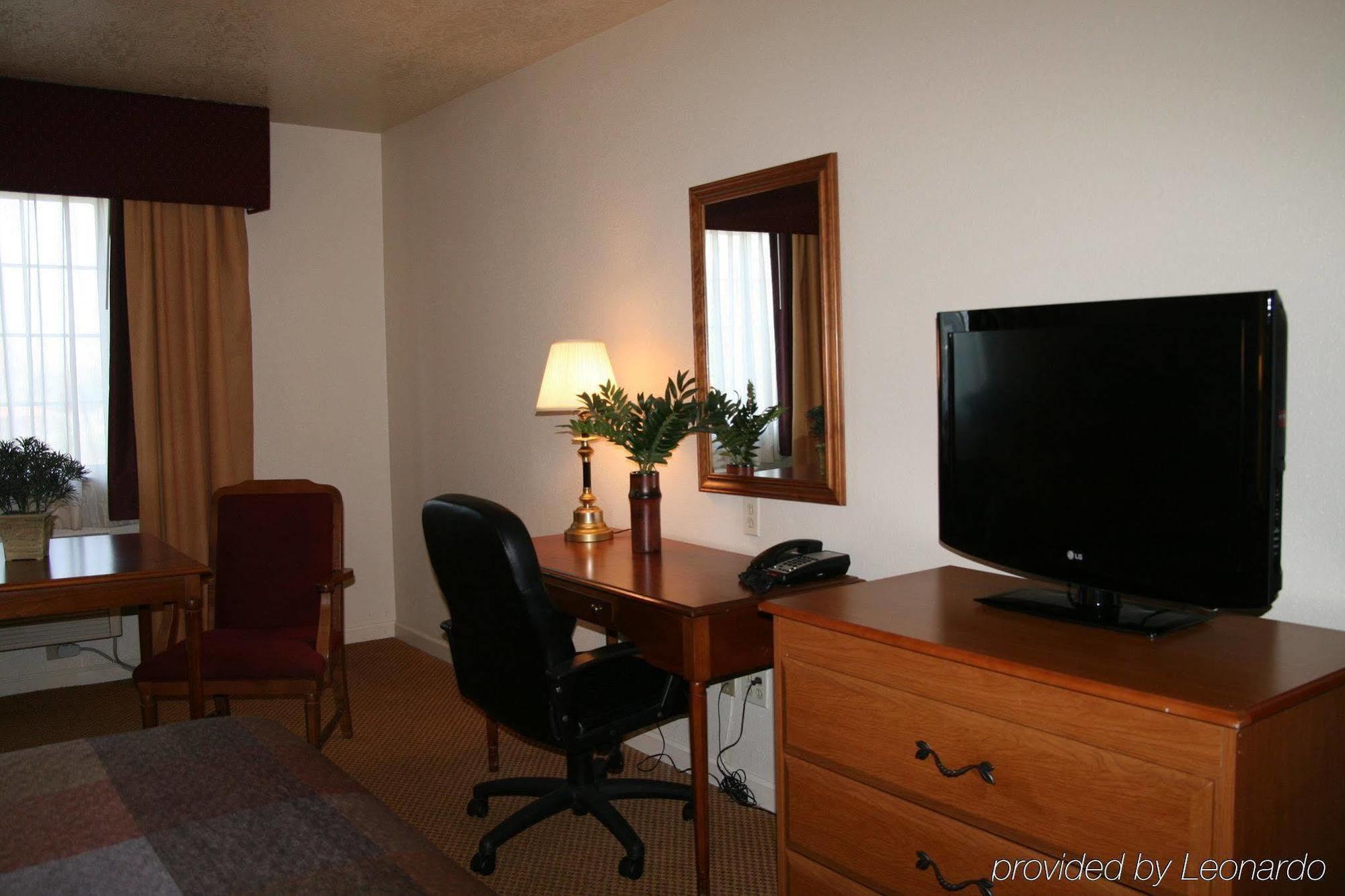 Hotel Western Luxury 3*