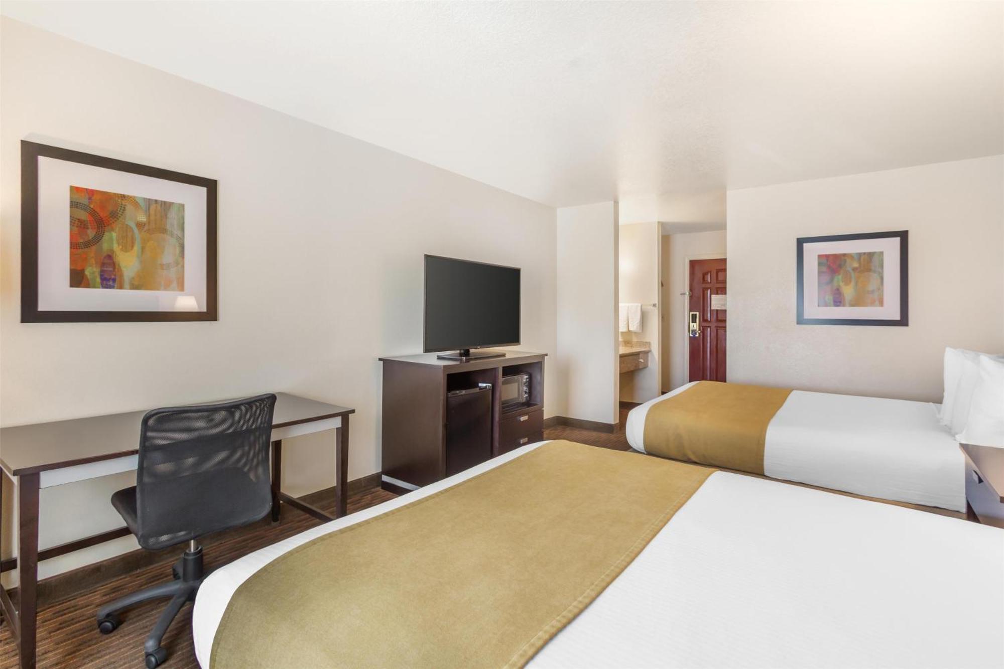 Western Luxury 3*