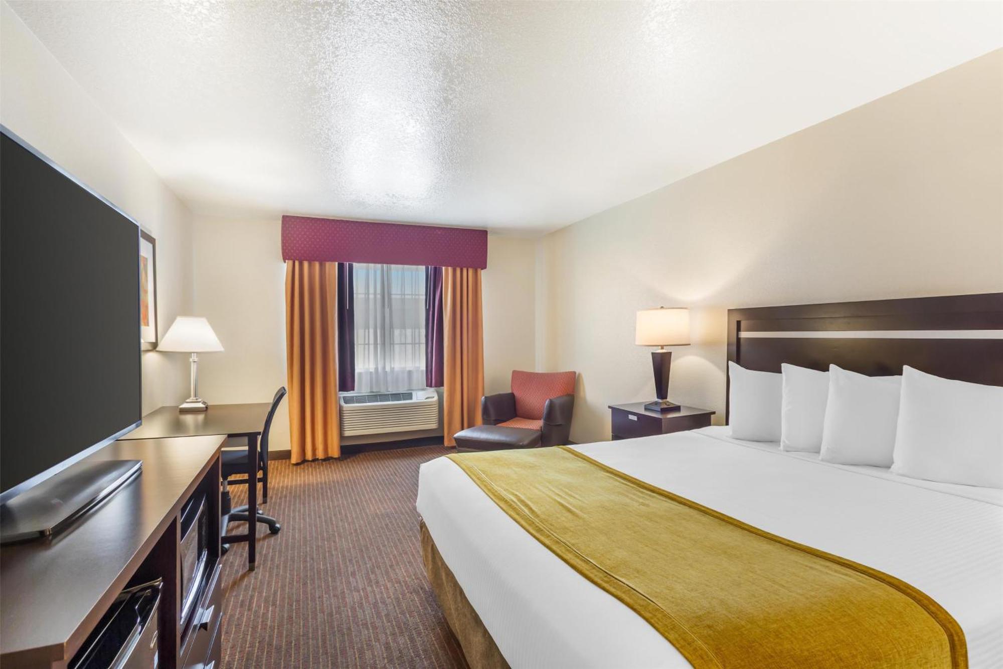 Hotel Western Luxury Tracy