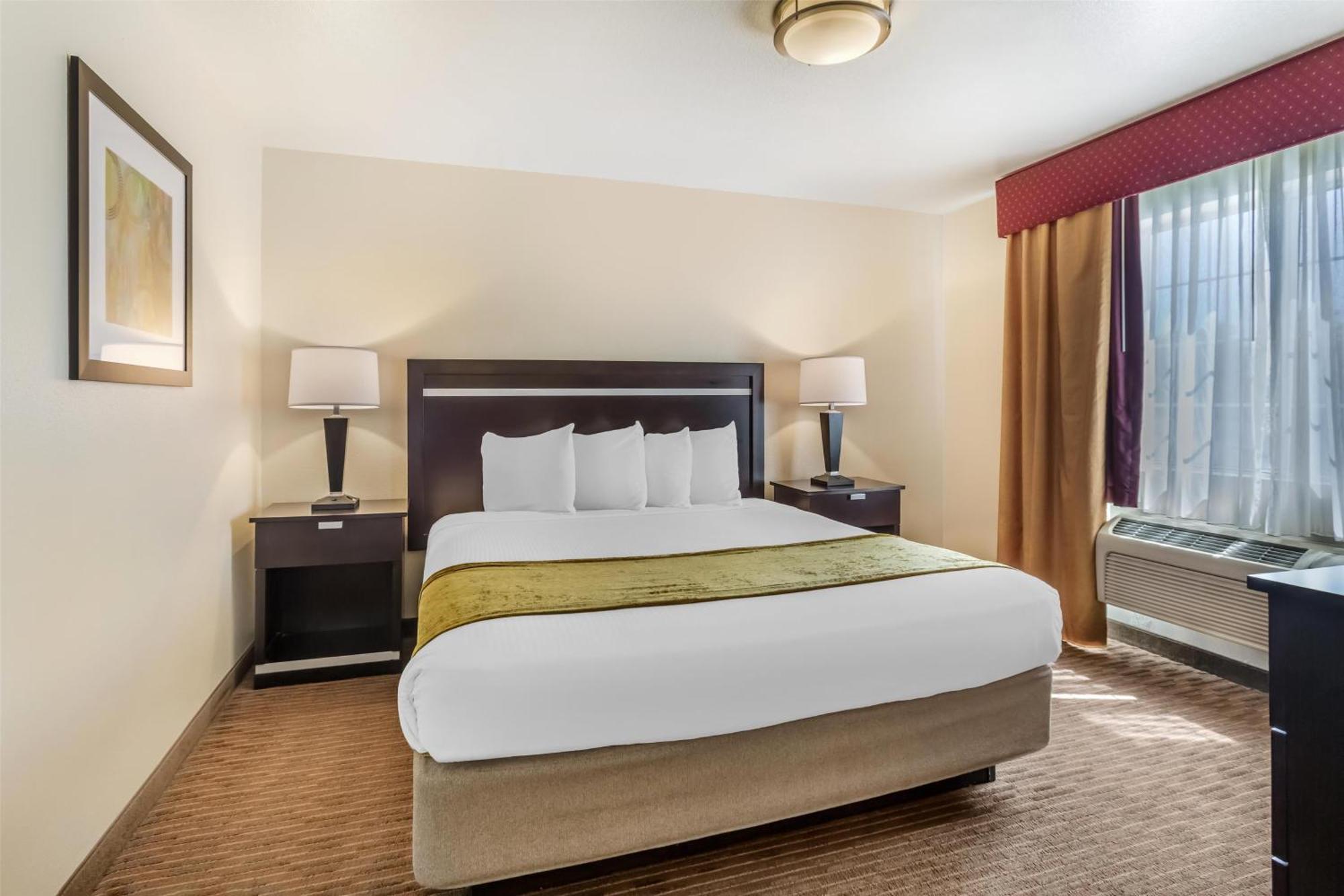 Western Luxury 3* Tracy